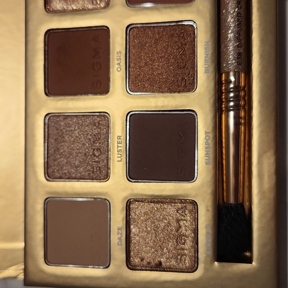 Sigma Beauty Ambiance Palette - Picture 2 of 4